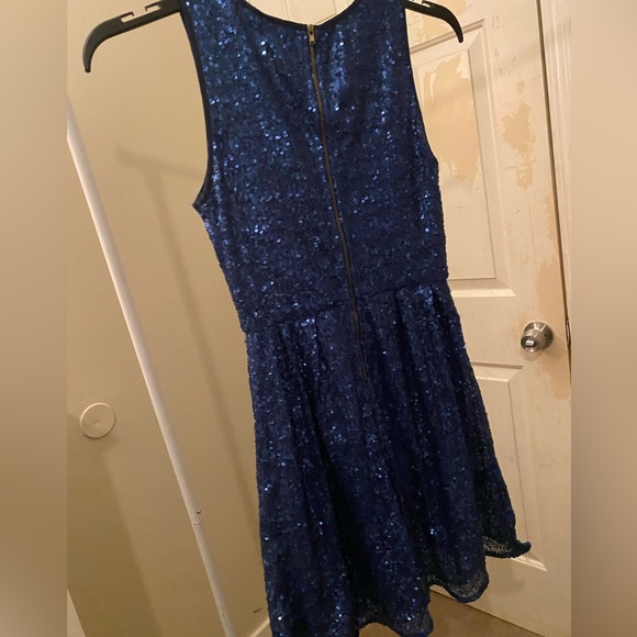 Blue dress - Picture 2 of 2